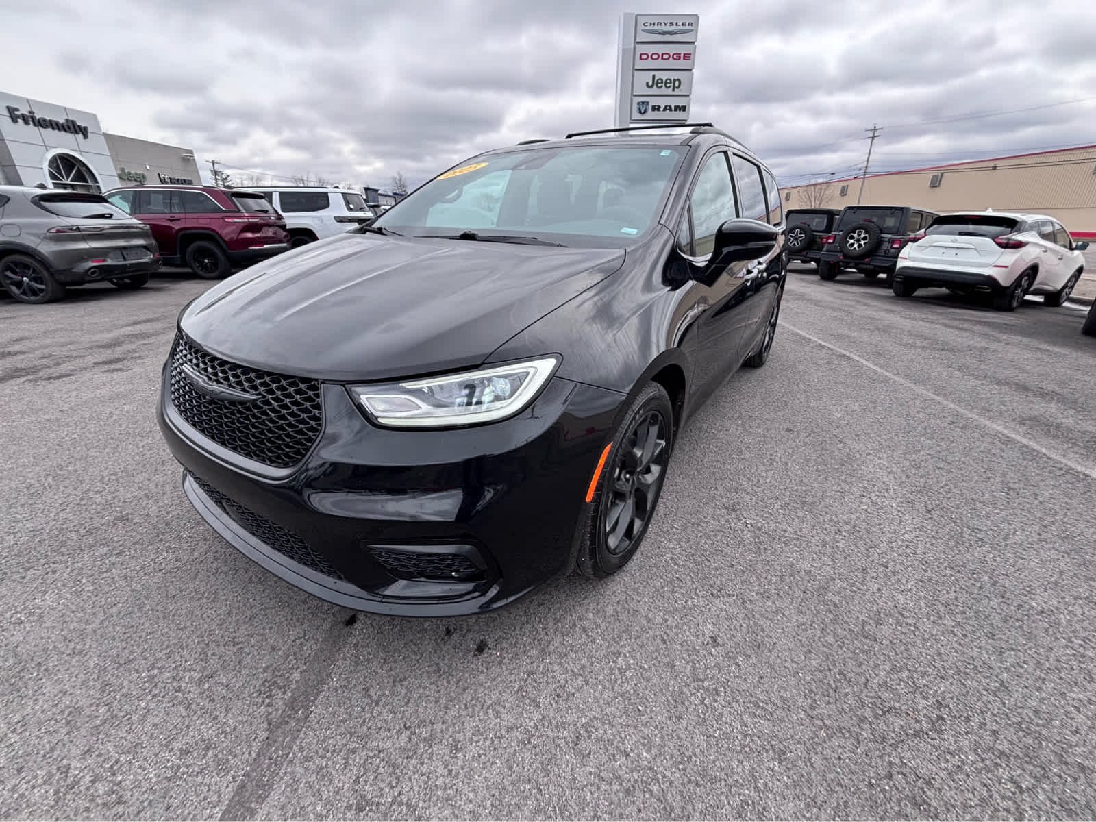 2025 Chrysler Pacifica