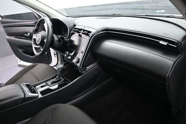 Used 2023 White Hyundai SEL image 16