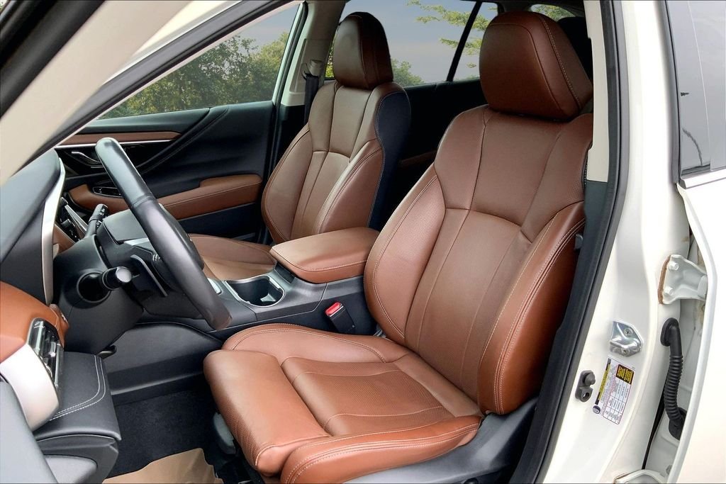 Used 2024 White Subaru Touring image 20