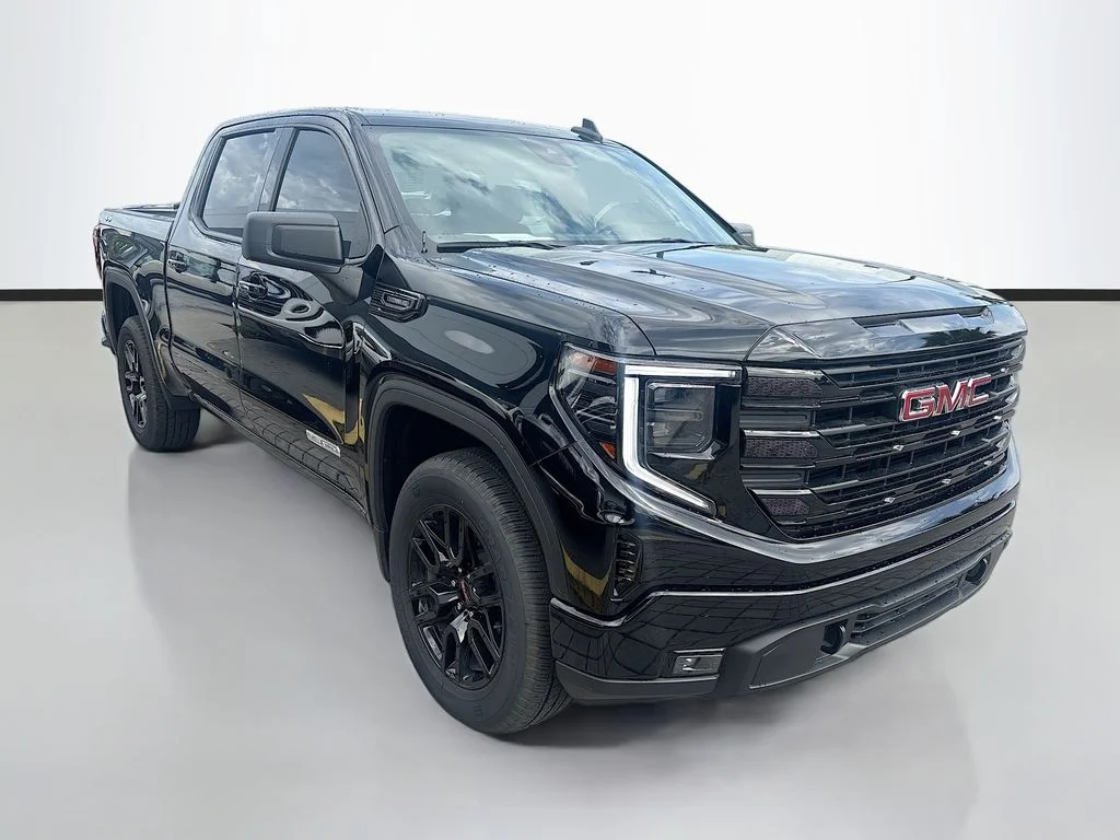 Used 2025 Onyx Black GMC Elevation image 3