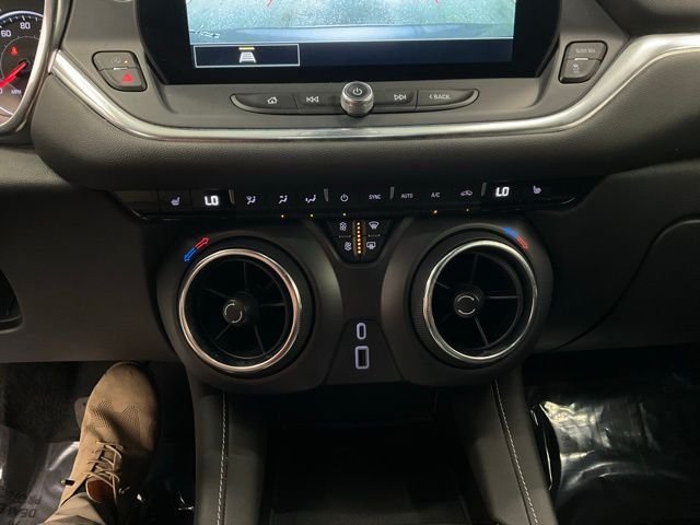 Used 2025 Gray Chevrolet LT image 20