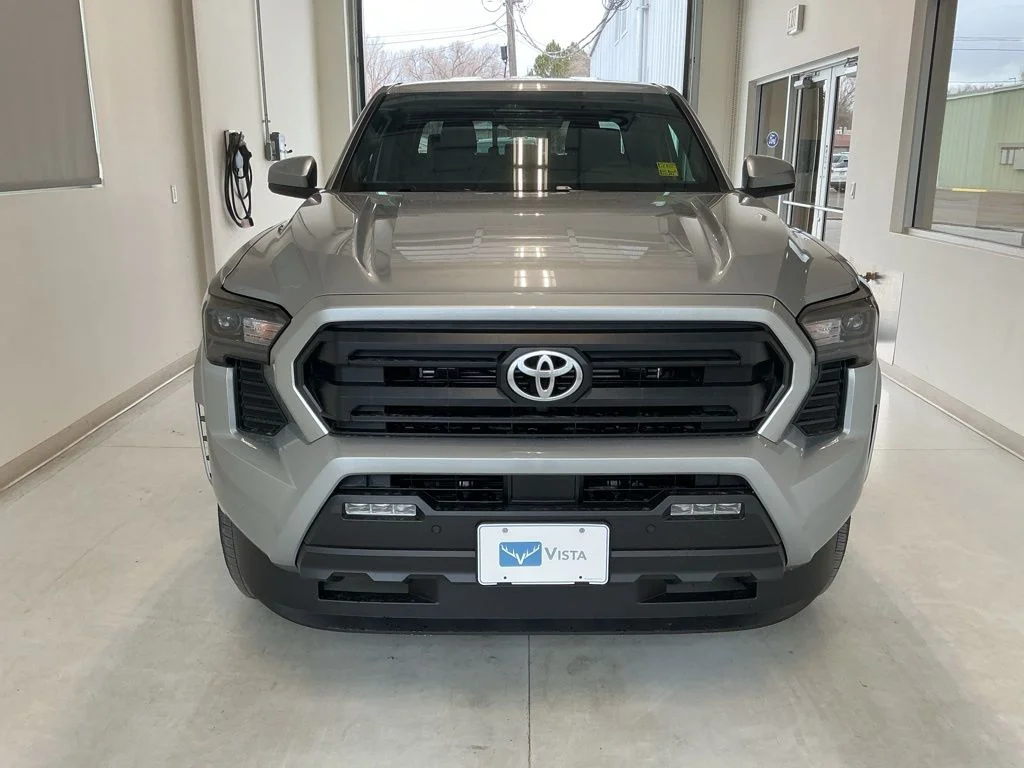 2026 Toyota Tacoma SR5 - Photo 2