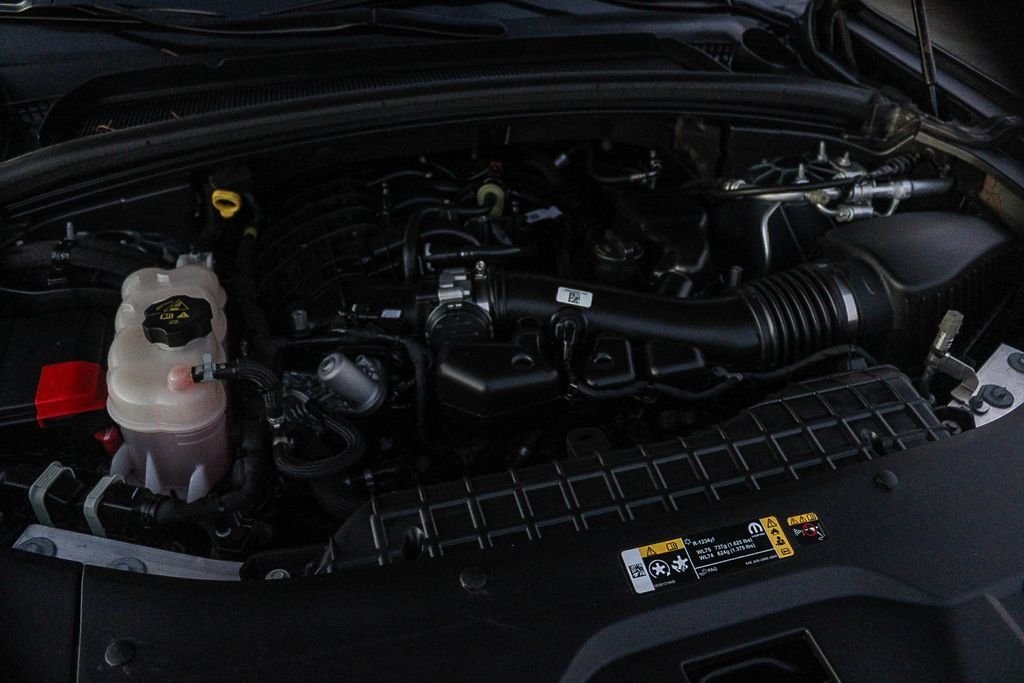Used 2024 Diamond Black Jeep Limited image 28