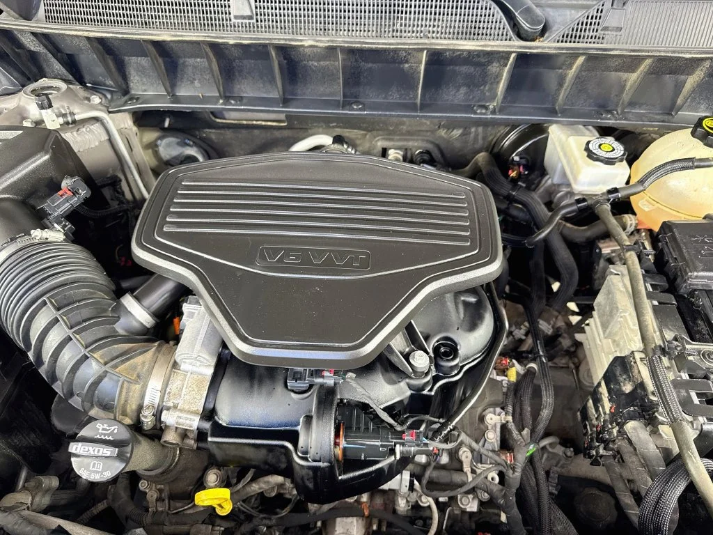 Used 2019 Smokey Quartz Metallic GMC SLT-1 image 38
