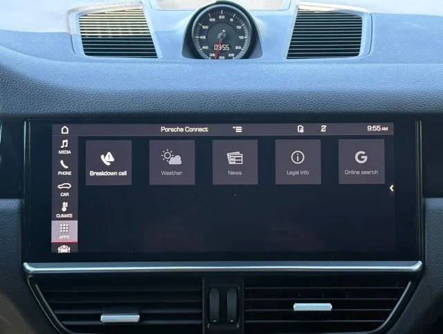 Used 2019 Black Porsche Base image 32