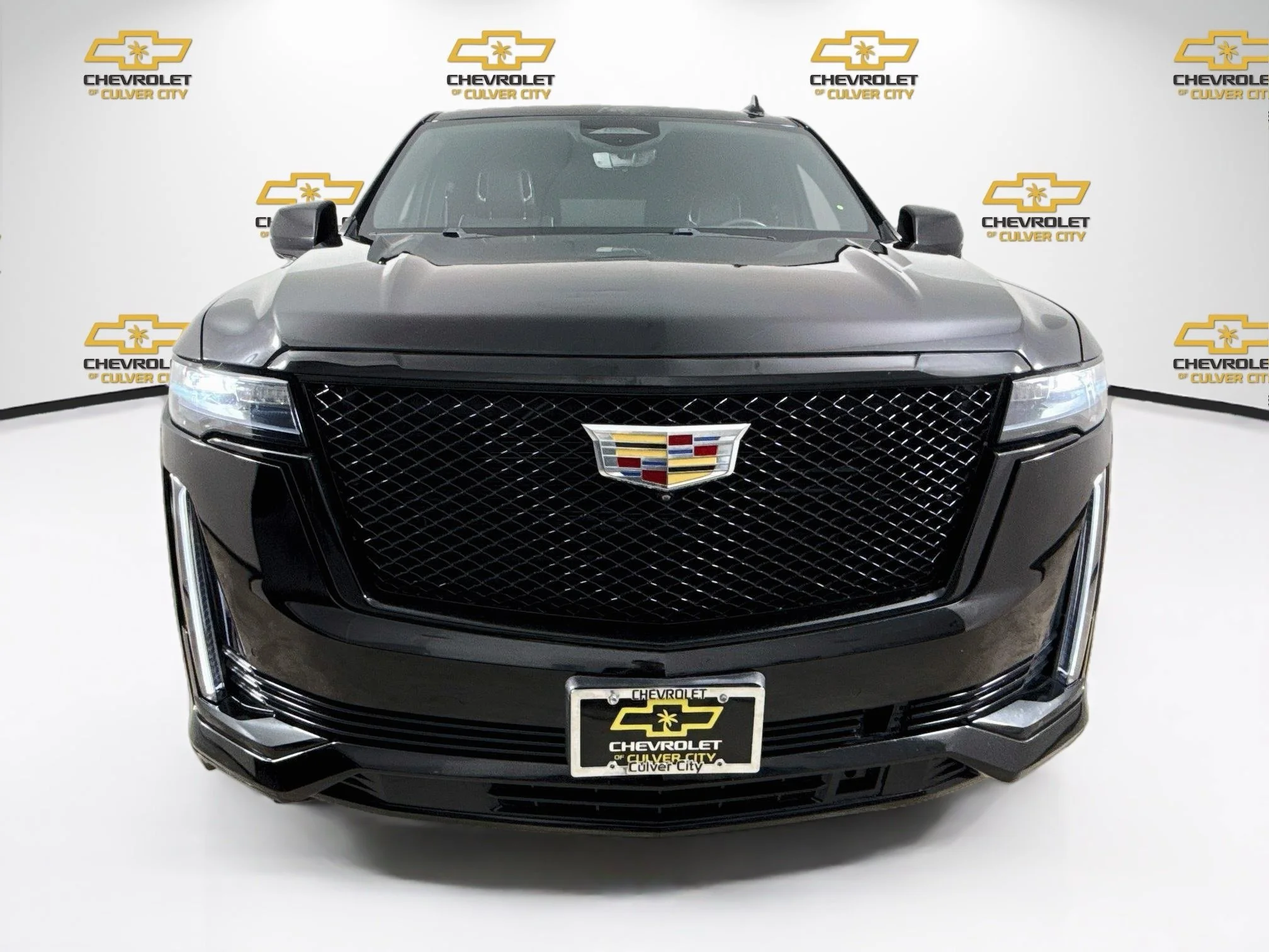 Used 2023 BLACK RAVEN Cadillac 4WD Sport image 2
