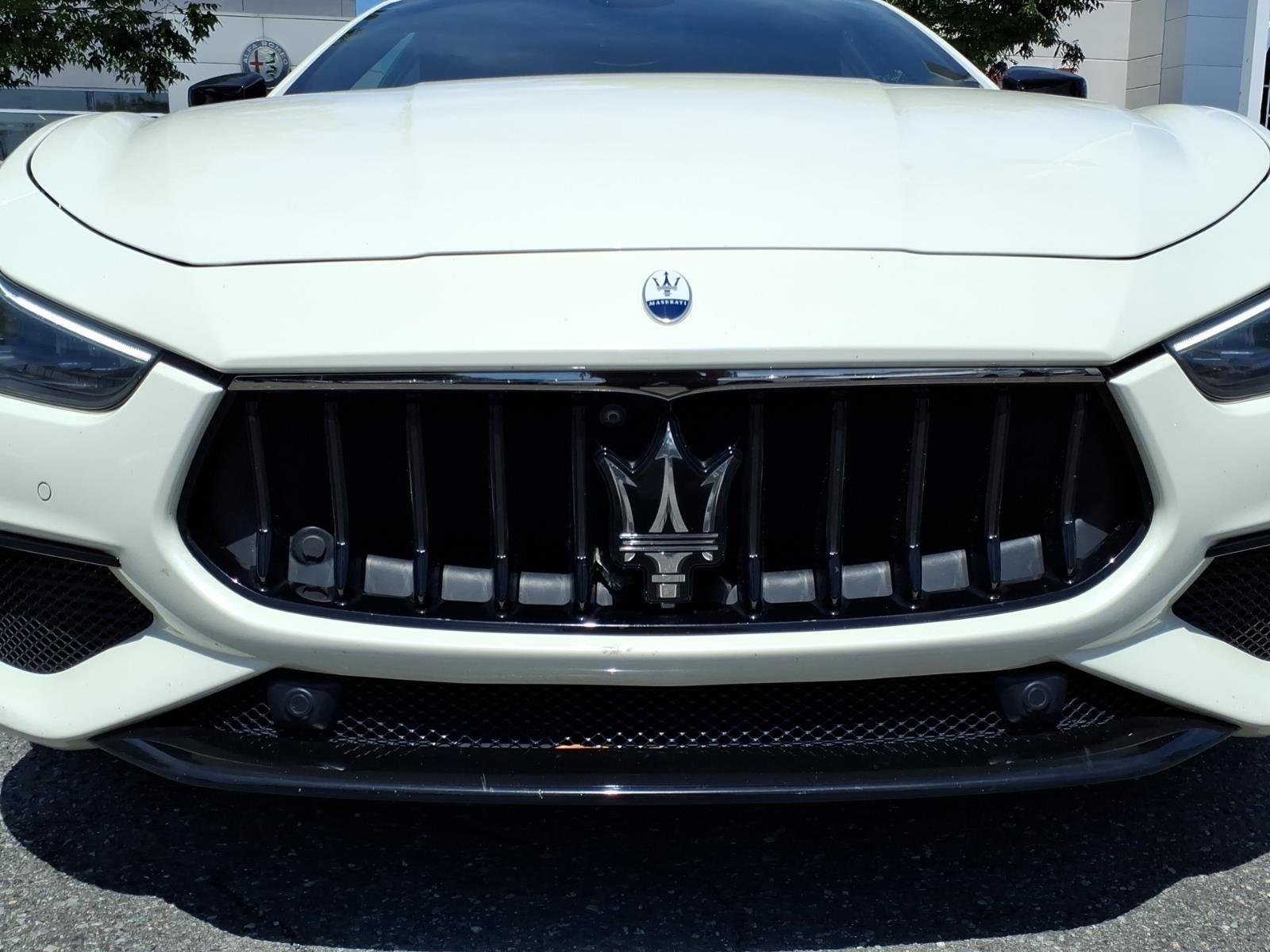Used 2022 Bianco Maserati Modena image 14