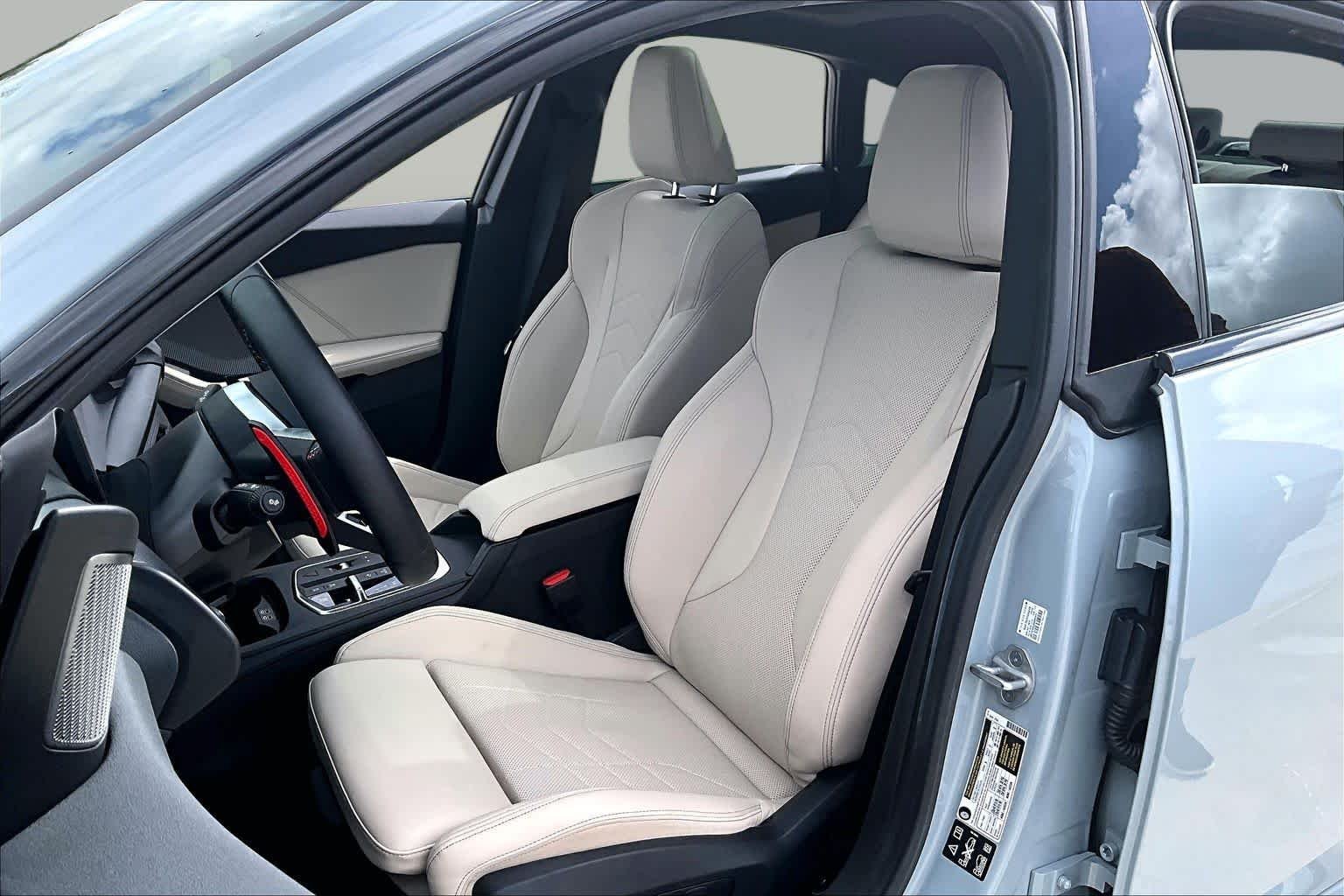 2025 BMW 2 Series M235 - Photo 14
