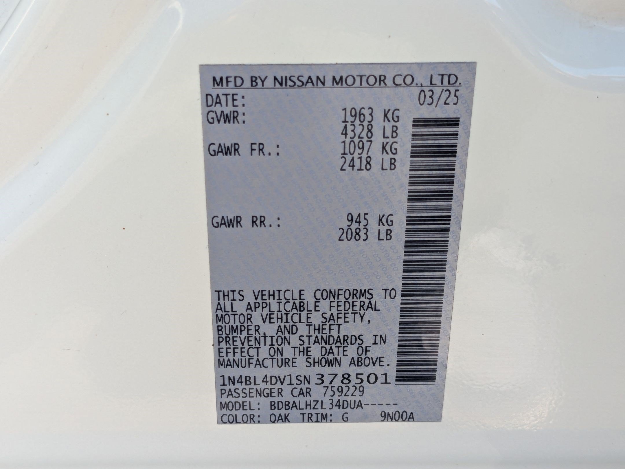 Used 2025 Glacier White Nissan SV image 34