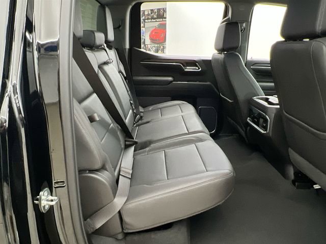2023 GMC Sierra 1500 SLT - Photo 17