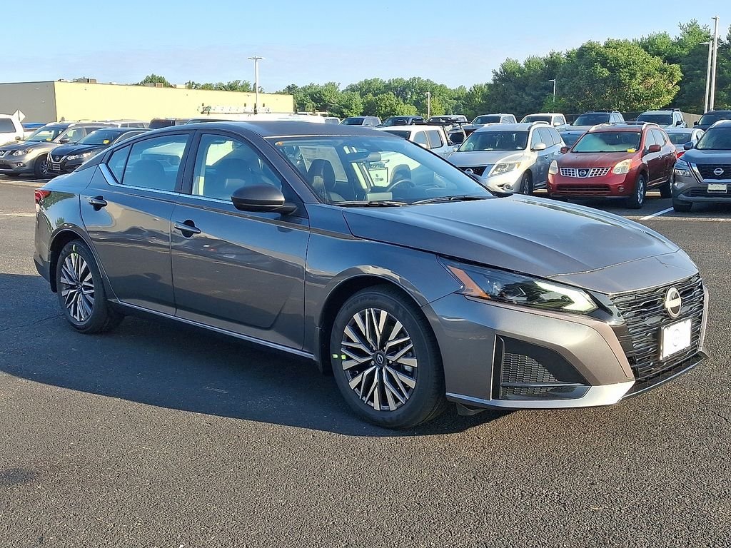 New 2026 Gun Metallic Nissan 2.5 SV image 2