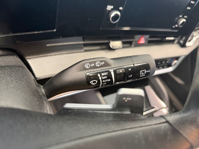 Used 2023 White Kia LX image 14