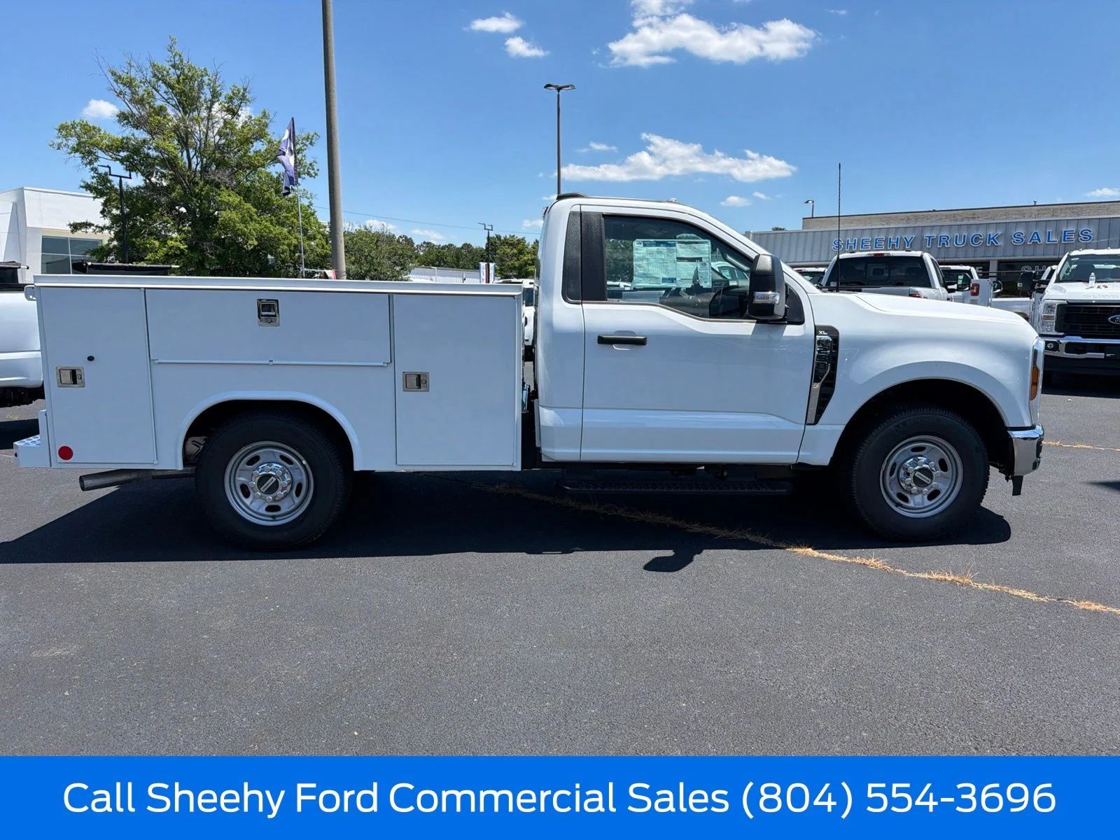 New 2026 Oxford White Ford XL image 5