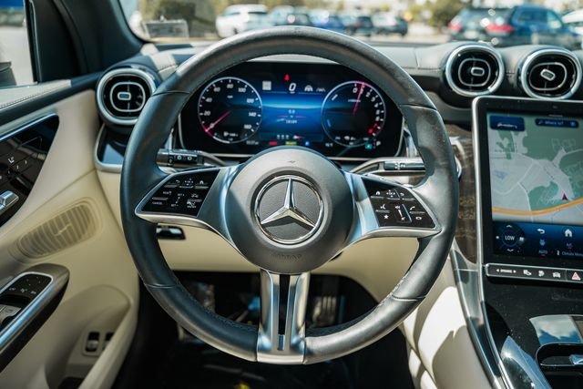 Certified Used 2025 Polar White Mercedes-Benz GLC 350e image 29