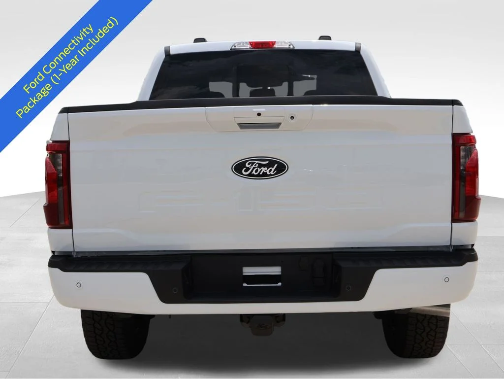 New 2026 Oxford White Ford XLT image 4