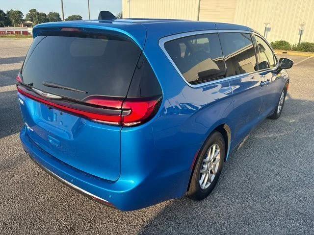 Used 2026 Blue Chrysler Select image 7