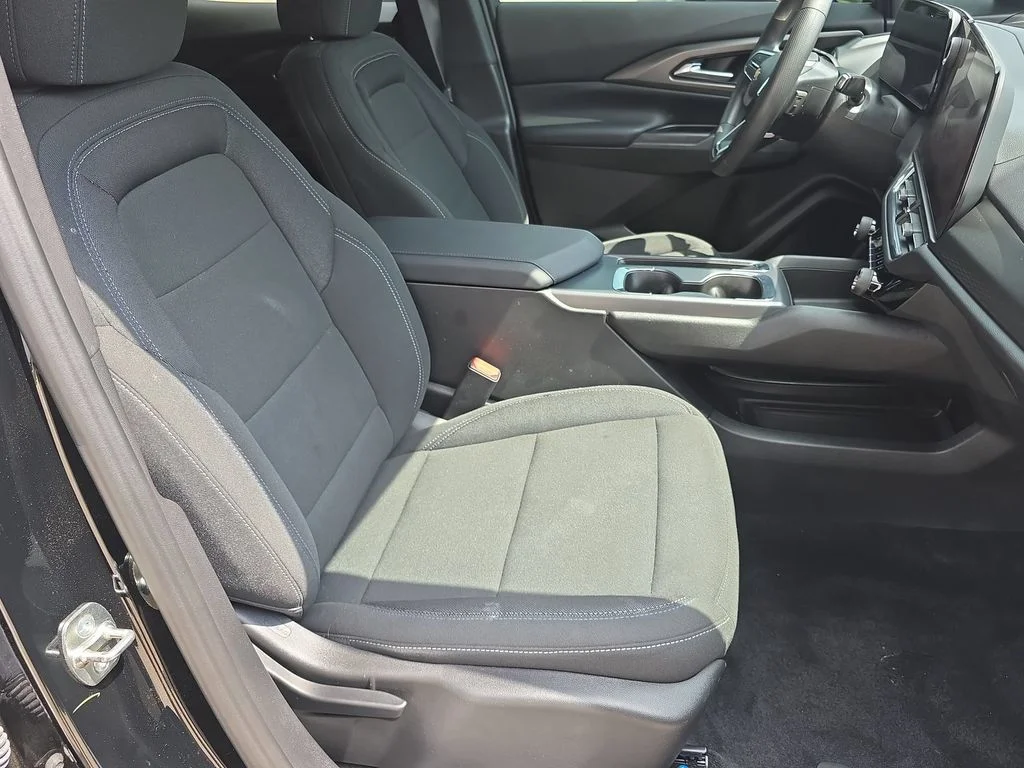 Used 2026 Black Chevrolet LT image 29