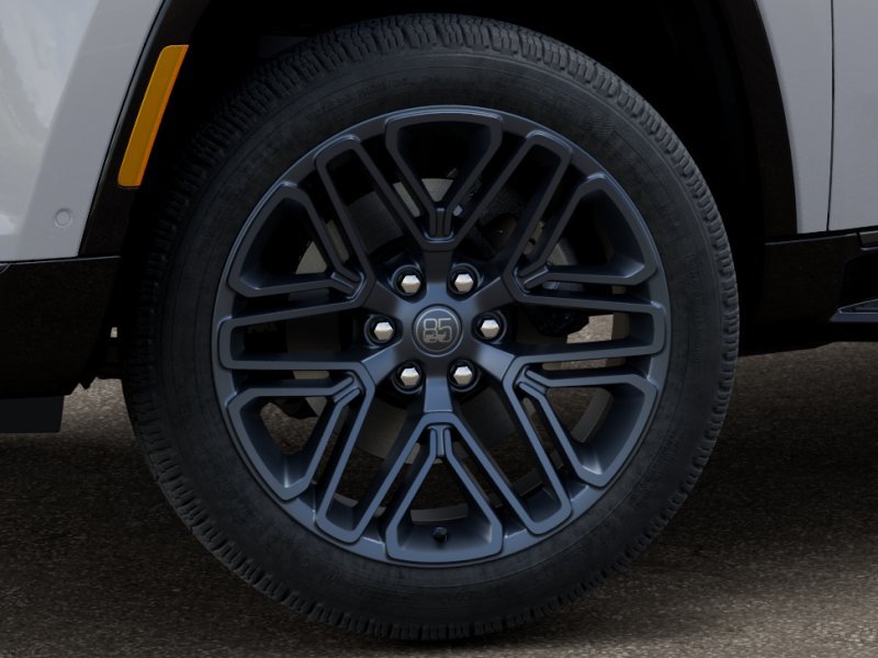 New 2026 Bright White Clear-Coat Exterior Paint Jeep  image 14
