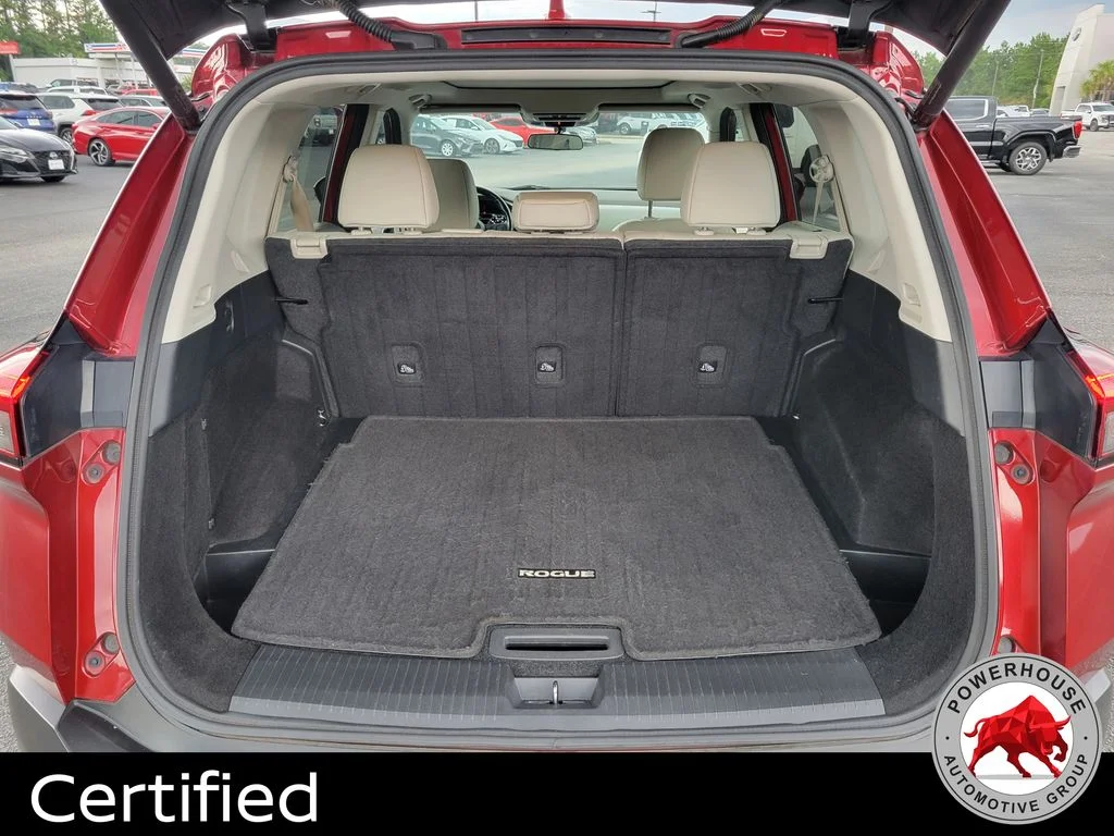 Used 2021 Red Nissan SV image 13