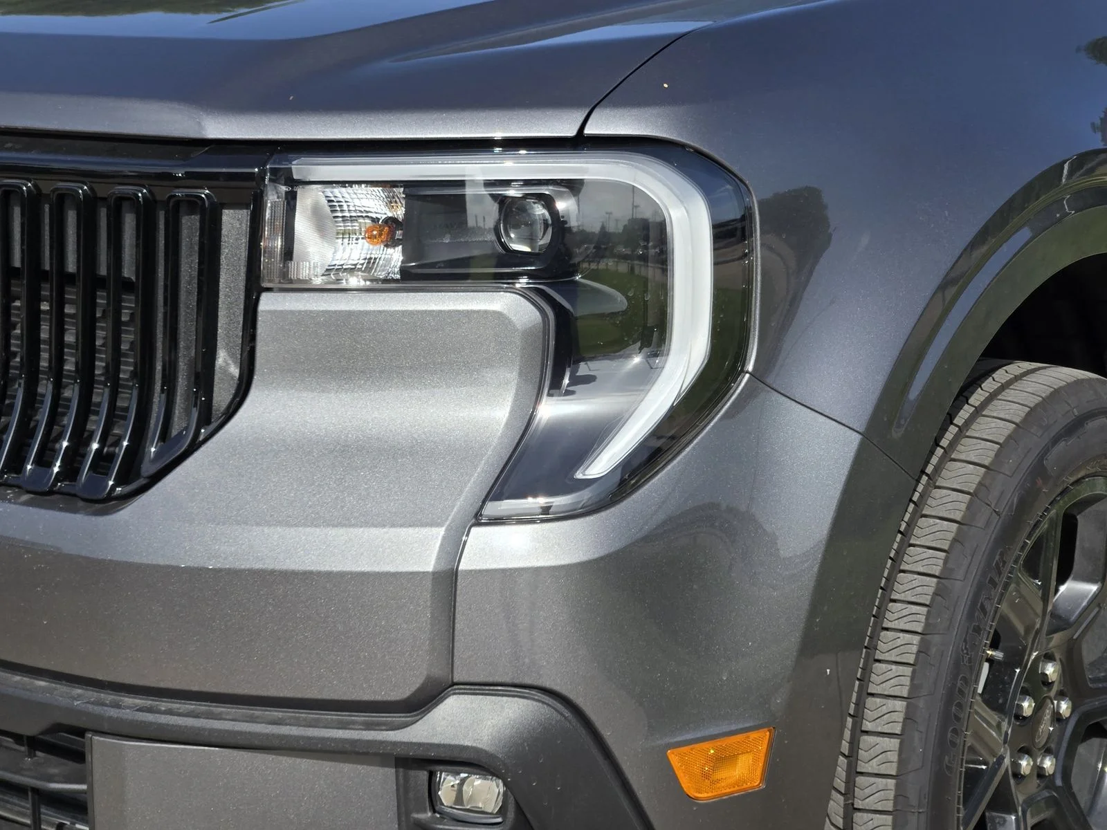 New 2026 Carbonized Gray Metallic Ford Lobo™ image 5