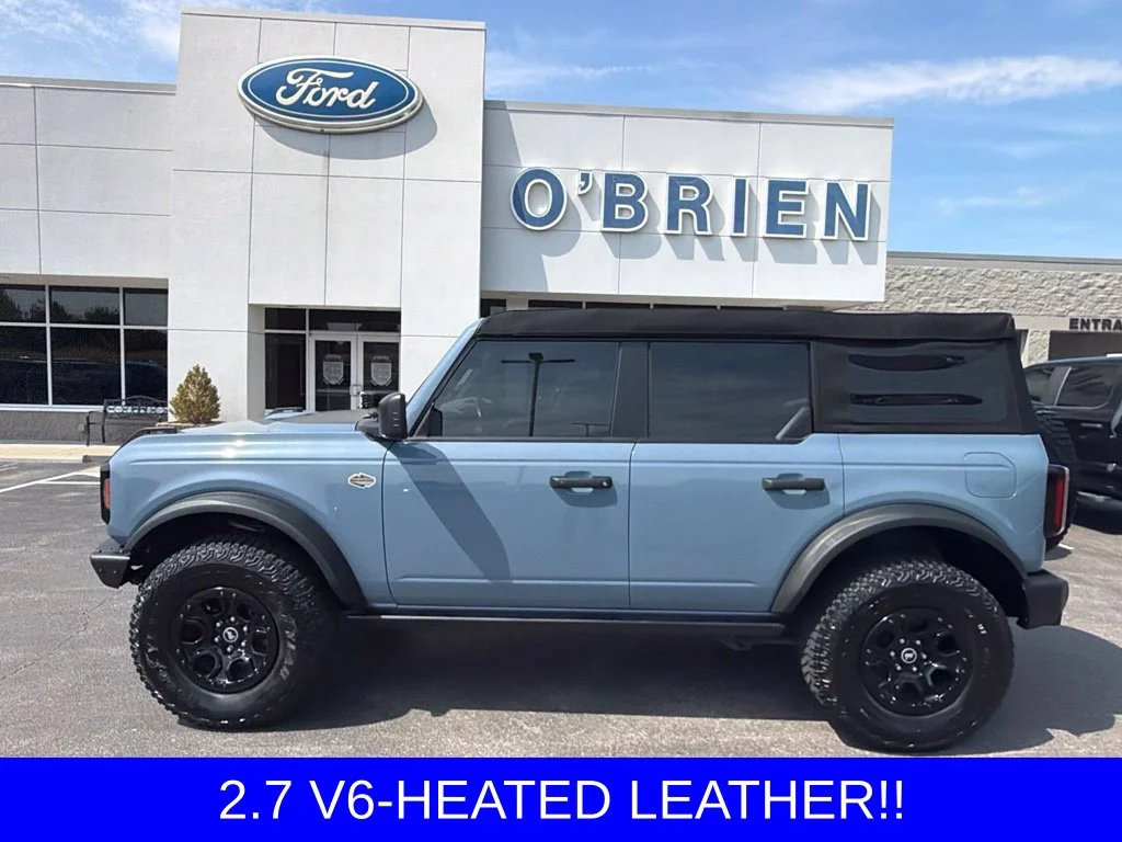 Used 2023 Azure Gray Metallic Ford Wildtrak image 2