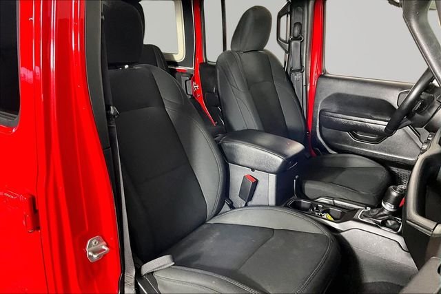 Used 2022 Red Jeep Unlimited Sport Altitude image 28