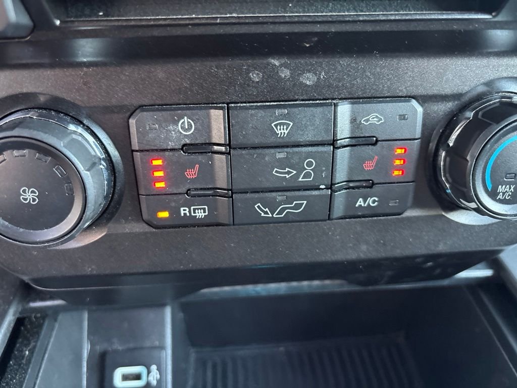 Used 2018 White Ford XLT image 29