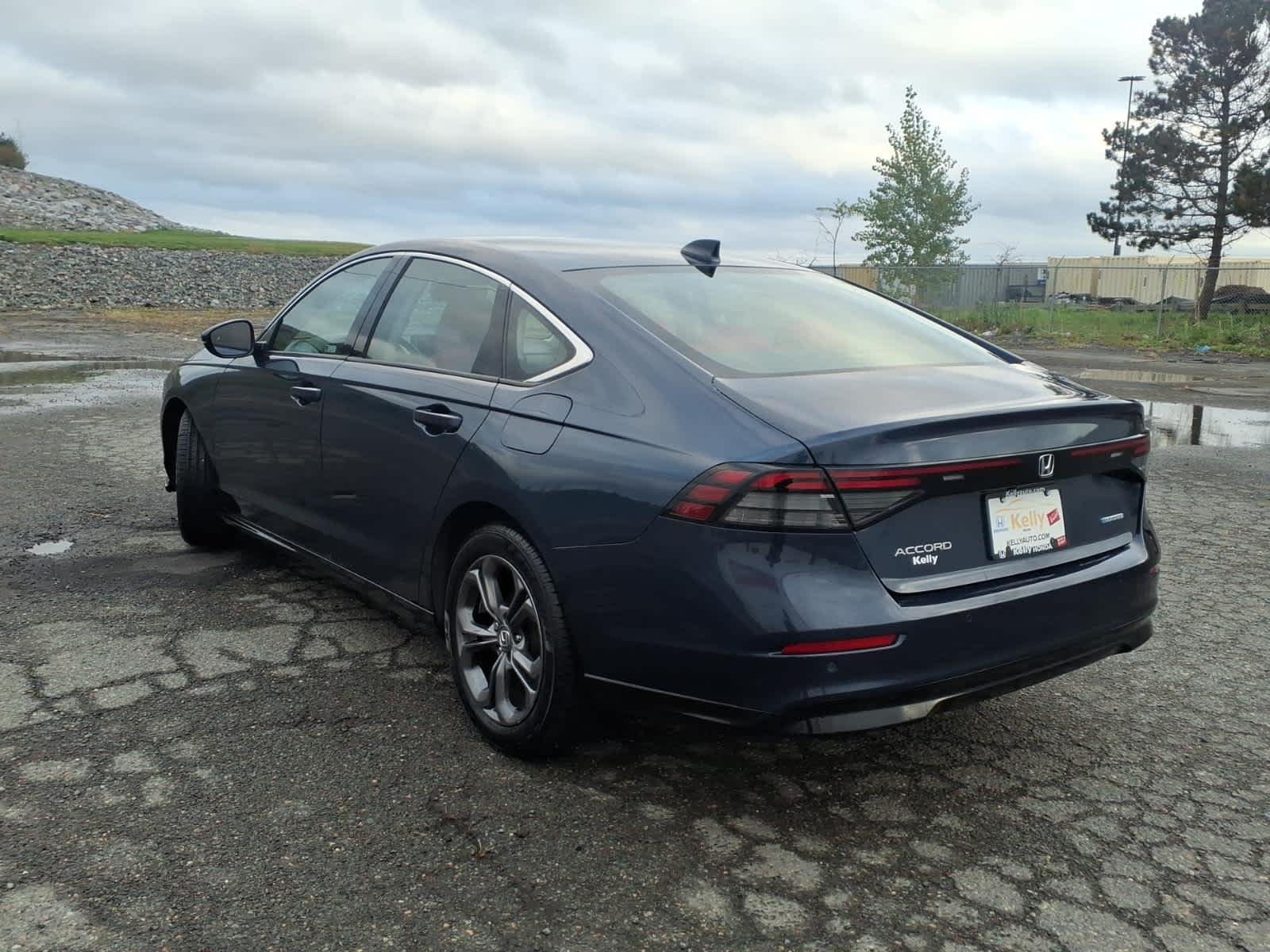 2024 Honda Accord Hybrid EX-L - Photo 7