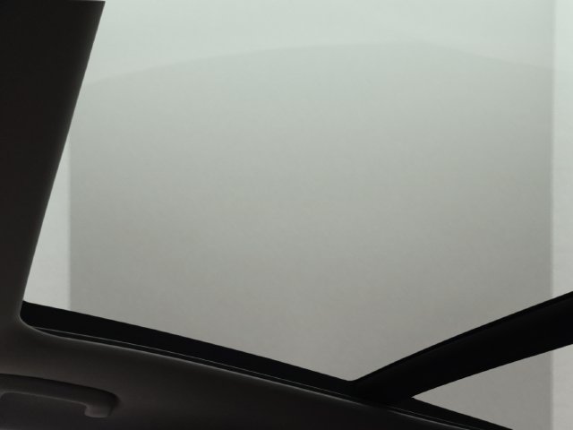 New 2027 Snow White Pearl Kia EX image 7