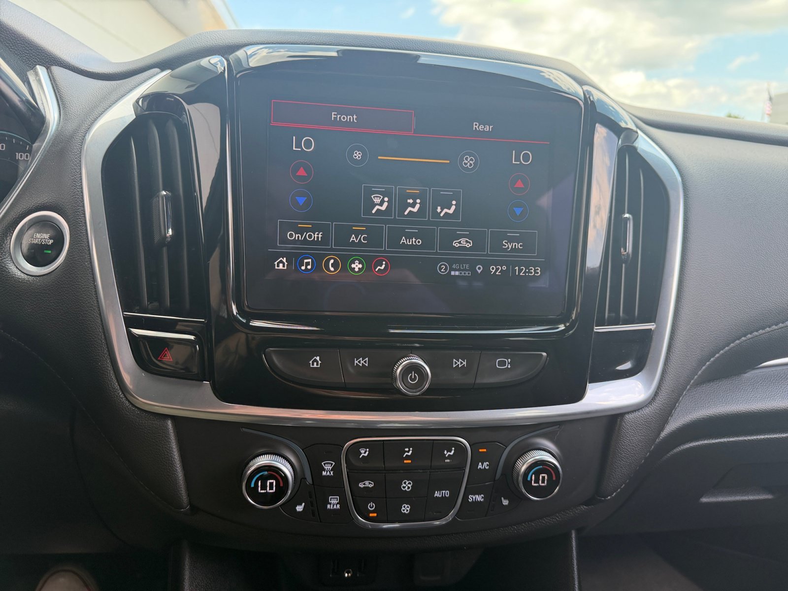 Used 2022 Summit White Chevrolet LT Cloth image 22