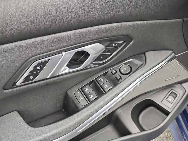 Used 2021 Blue BMW 330i image 13