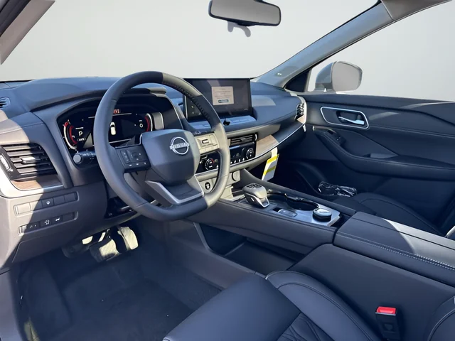 2026 Nissan Rogue Platinum - Photo 9