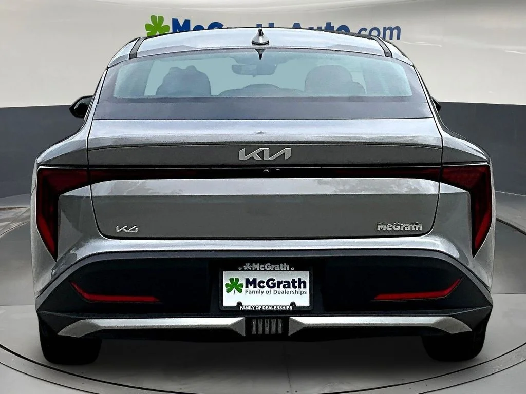 2025 Kia K4 LXS - Photo 7