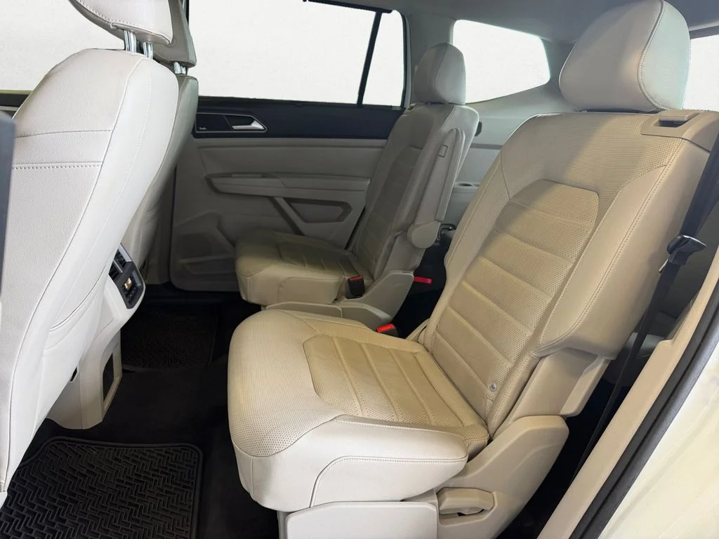 Used 2019 White Volkswagen SEL Premium image 10