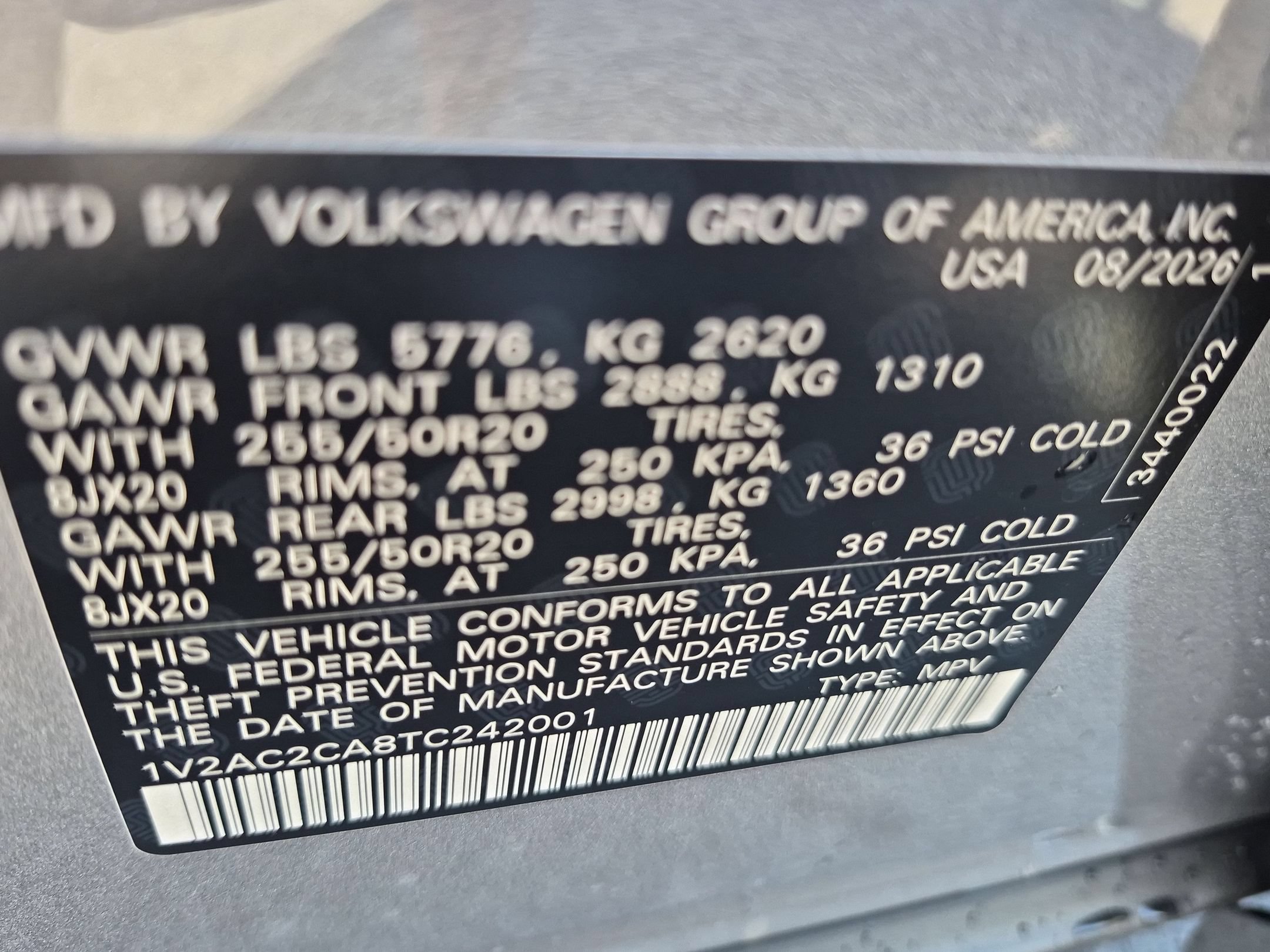 New 2026 Silver Mist Metallic Volkswagen 2.0T SEL R-Line Black image 17