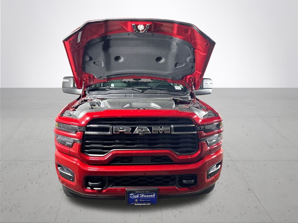 New 2026 Molten Red Pearl-Coat Exterior Paint RAM Big Horn image 22
