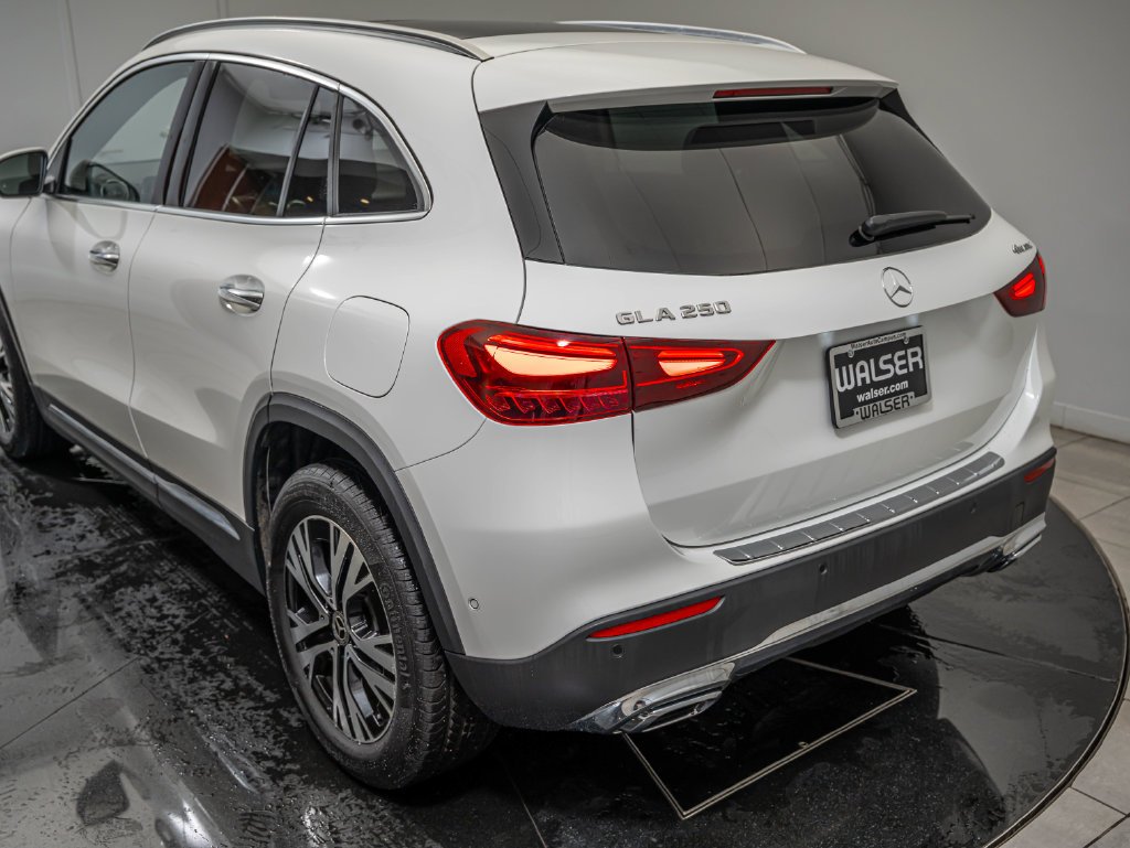 Used 2026 Polar White Mercedes-Benz GLA 250 image 20