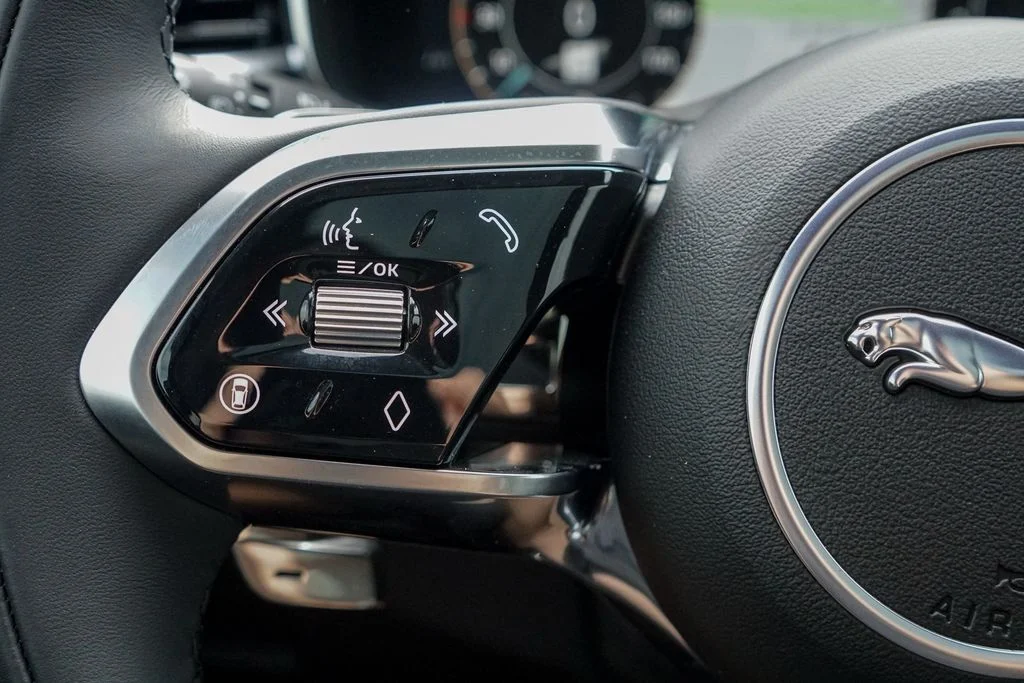 2026 Jaguar F-Pace R-Dynamic S - Photo 20