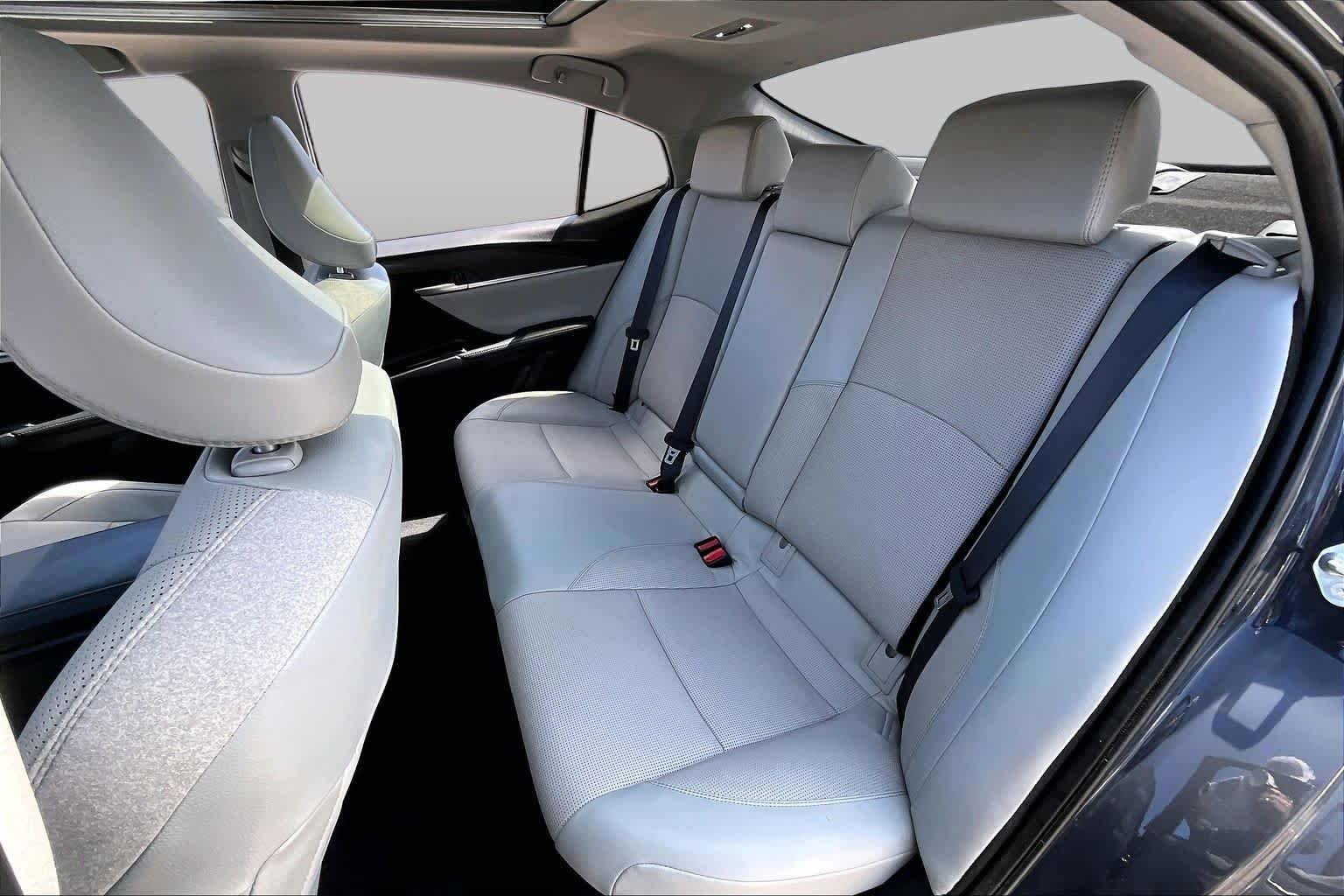 Used 2025 UNDERGROUND Toyota XLE image 21