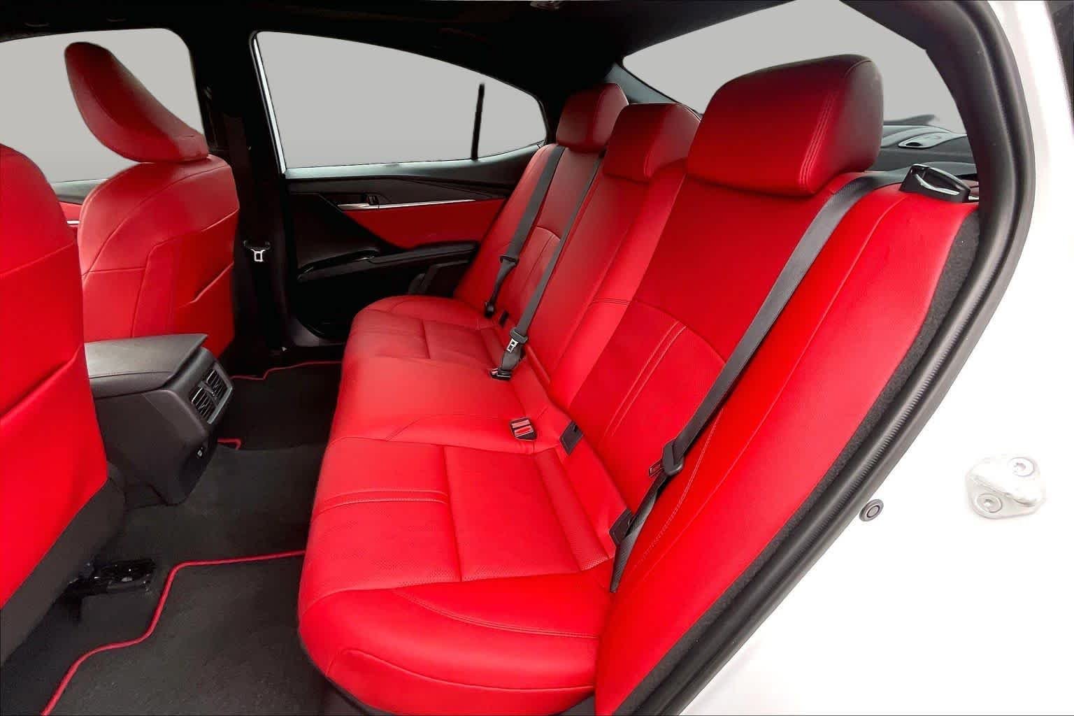 Used 2026 Wind Chill Pearl Toyota XSE image 20