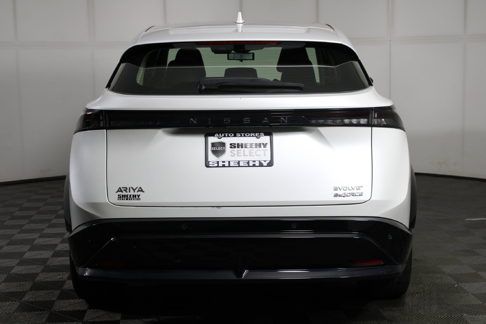 Used 2024 White Nissan EVOLVE+ e-4ORCE image 7