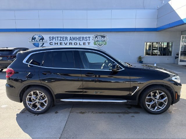 Used 2021  BMW xDrive30e image 18