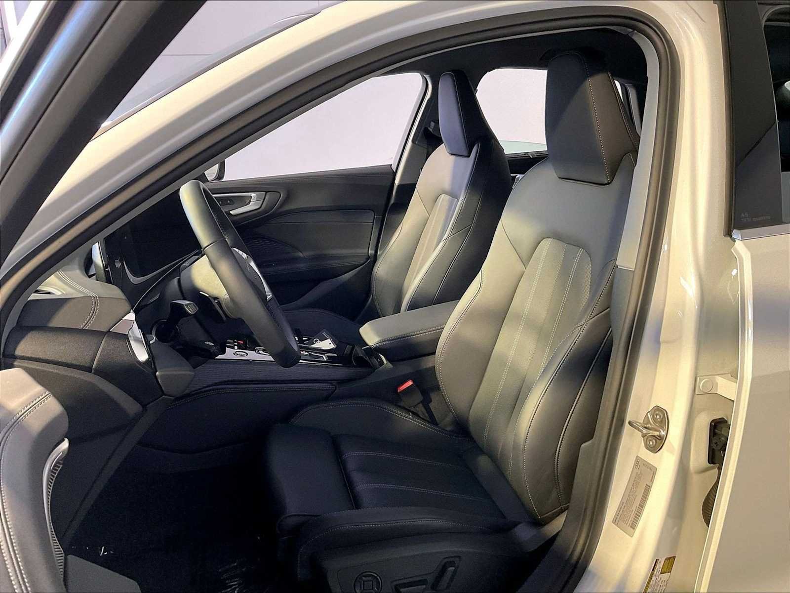 Used 2025 Arkona White Audi Premium Plus image 5