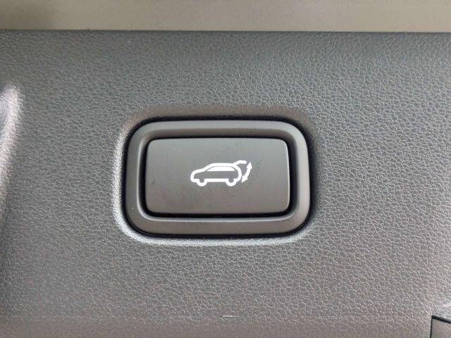 New 2026 Green Hyundai SEL FWD image 13
