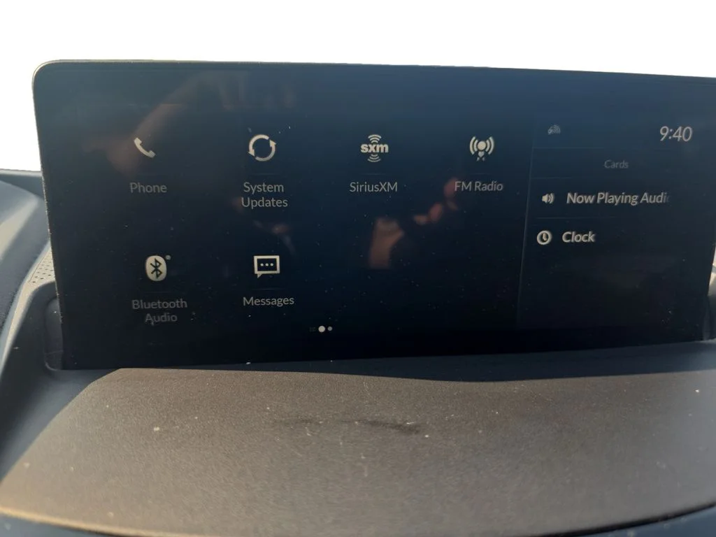 Used 2021  Acura Base image 15