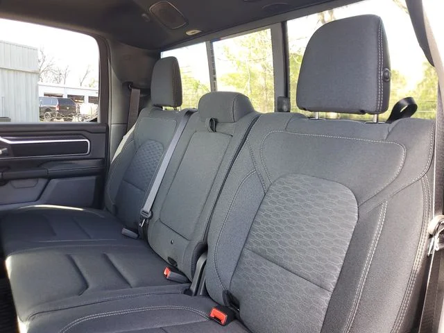 New 2026 Diamond Black Crystal Pearl-Coat Exterior Paint RAM Big Horn/Lone Star image 11