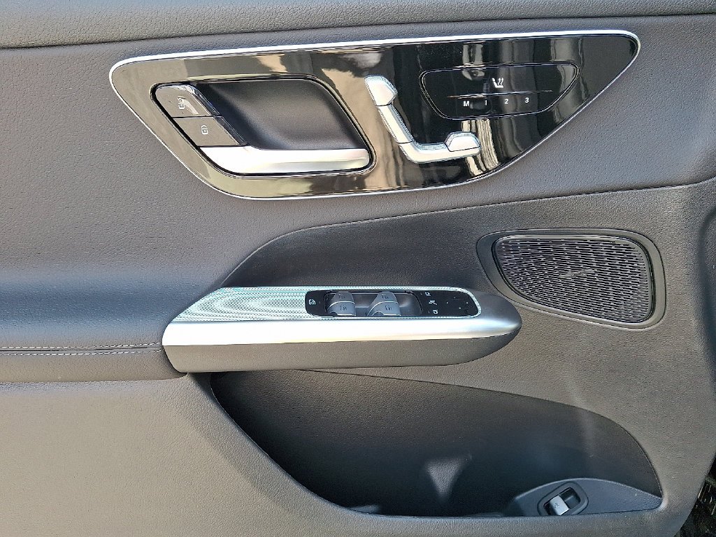2026 Mercedes-Benz GLC Base - Photo 9