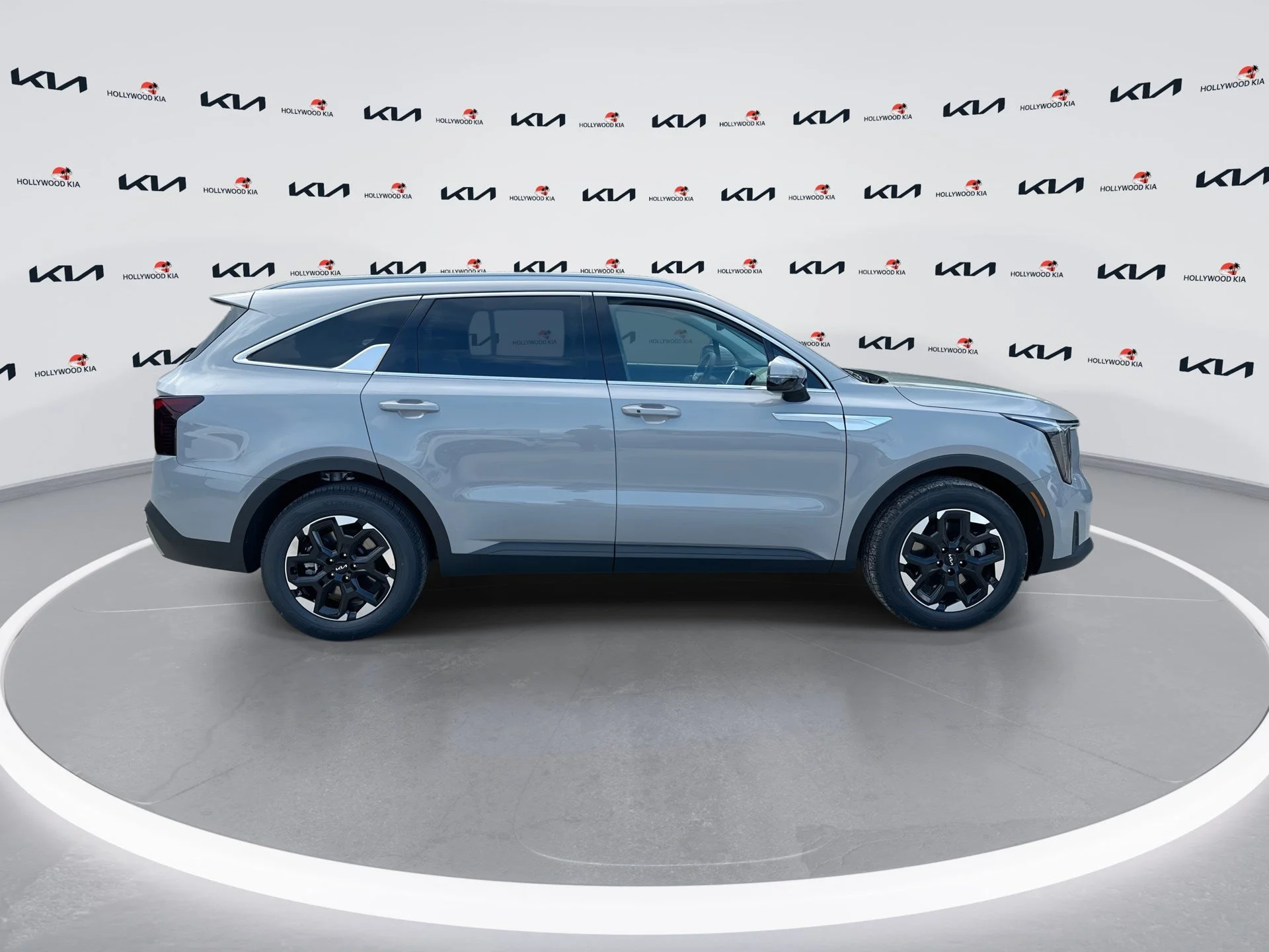 New 2026 Wolf Gray Kia S image 9