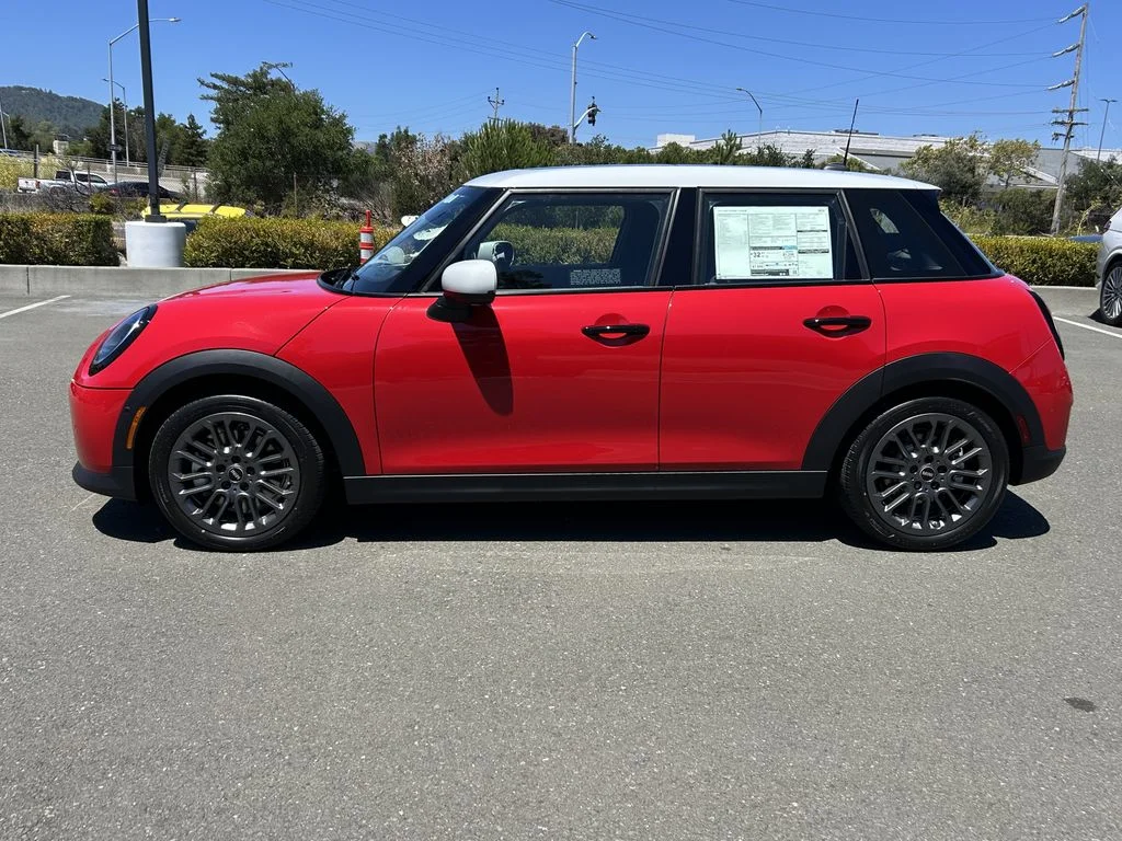 New 2026 Chili Red II MINI Signature Plus image 2