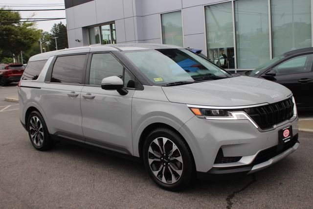 2024 Kia Carnival EX